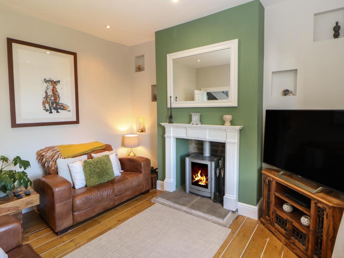 Olive Tree Cottage ホルムファース エクステリア 写真